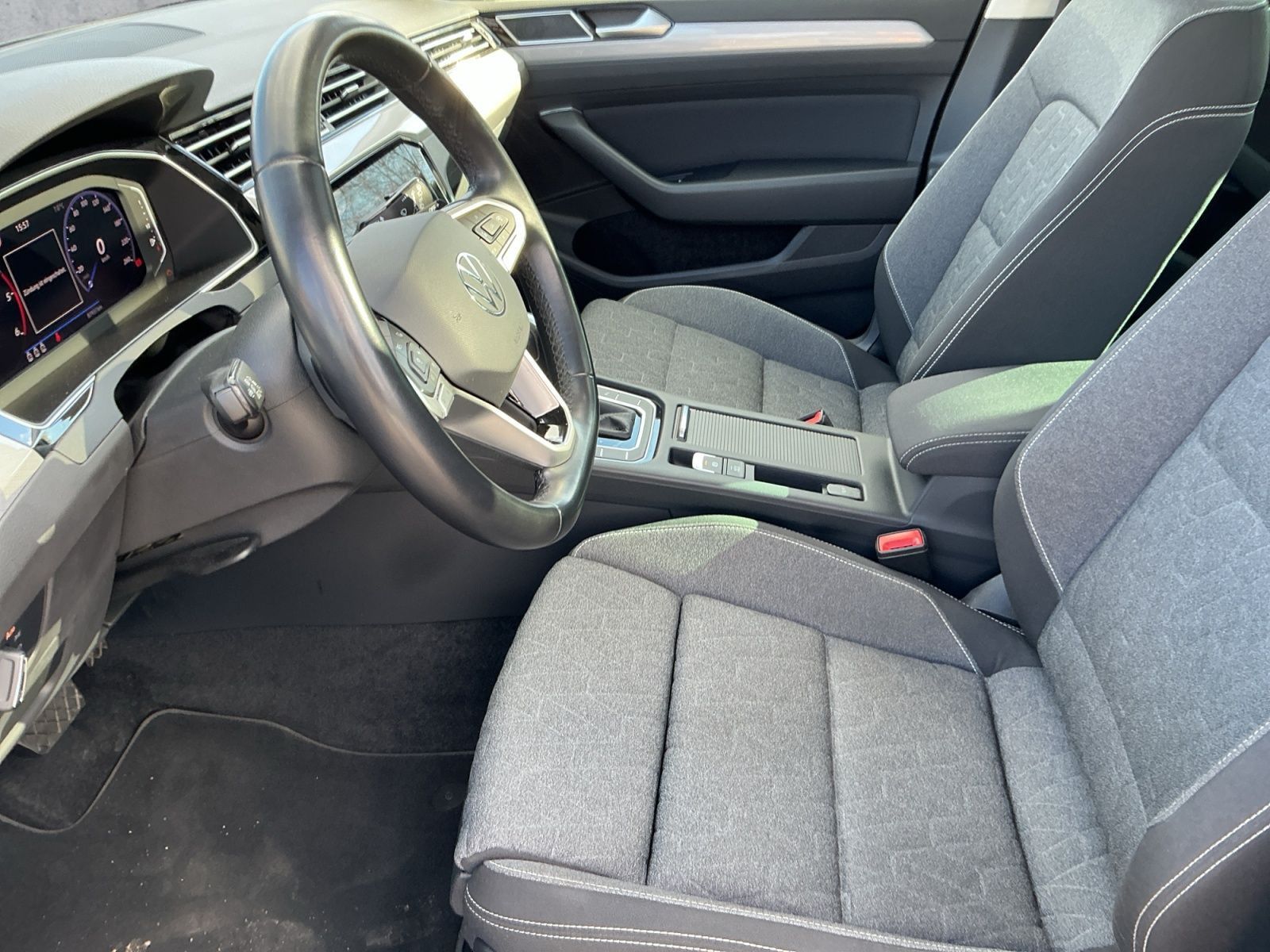 Volkswagen Passat Variant - Bild 12