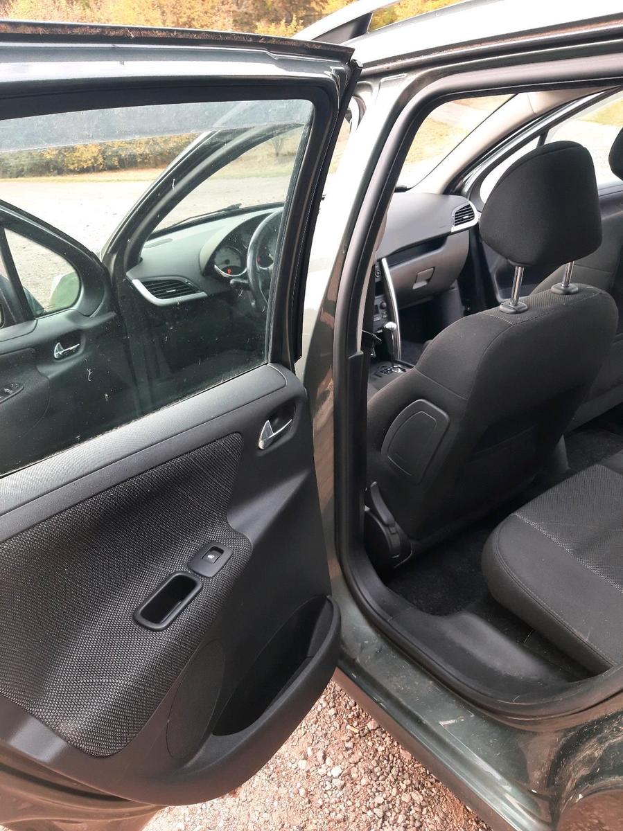 Peugeot 207 2009 — photo 10