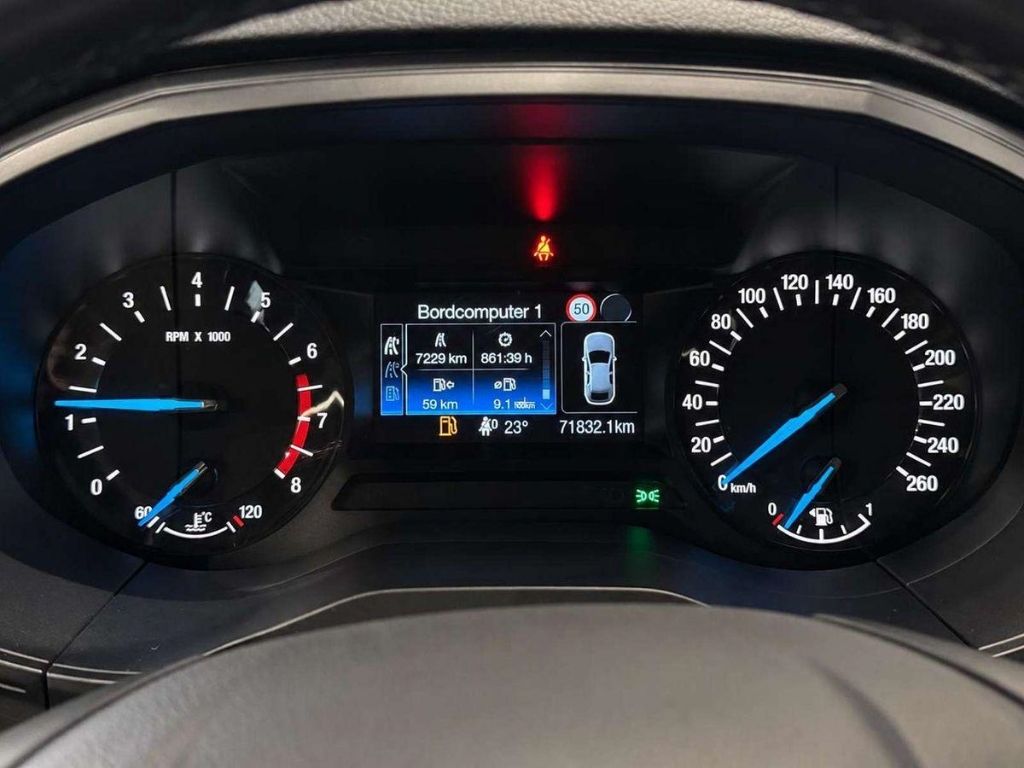 Fahrzeugbild 19