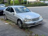 Mercedes-Benz C 220 CDI AVANTGARDE Avantgarde - Mercedes-Benz C 220 aus 2003: Cdi