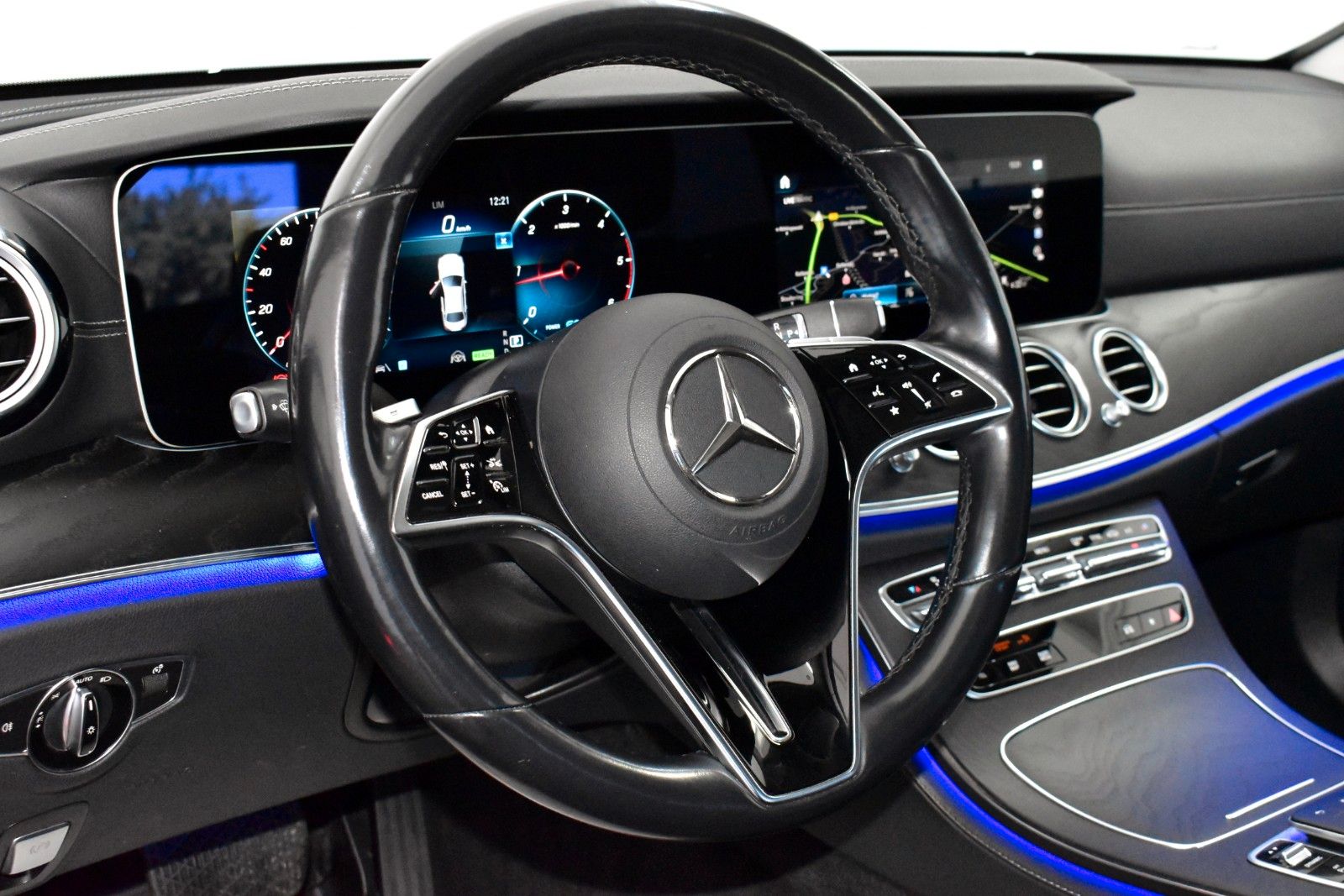 Fahrzeugabbildung Mercedes-Benz E 300 d 4M Lim. Leder,Navi,LED,SH,Burmester,360°