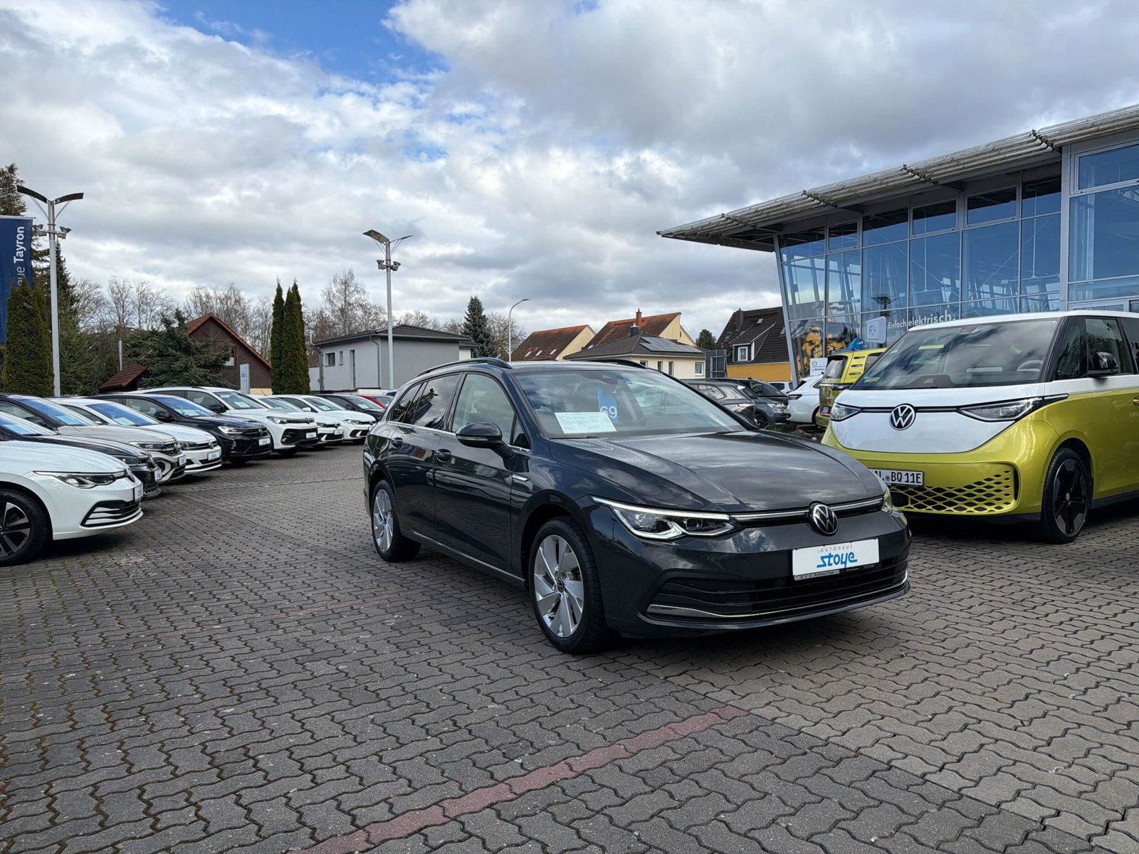 Golf  Variant Style eTSi DSG Navi LED Style