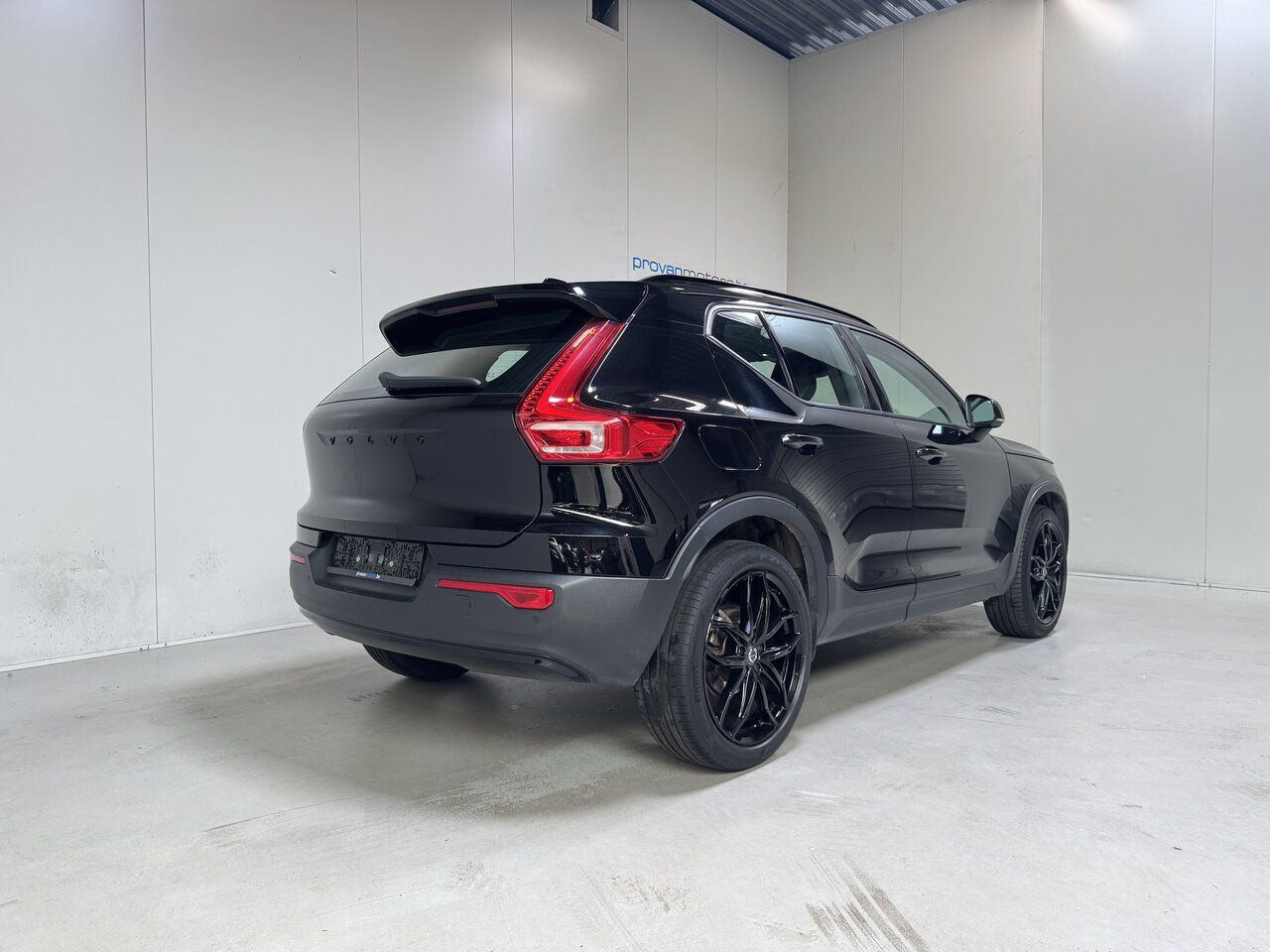 Volvo XC40 1.5 Benzine Autom. Momentum Pro - Airco - T imagem 3