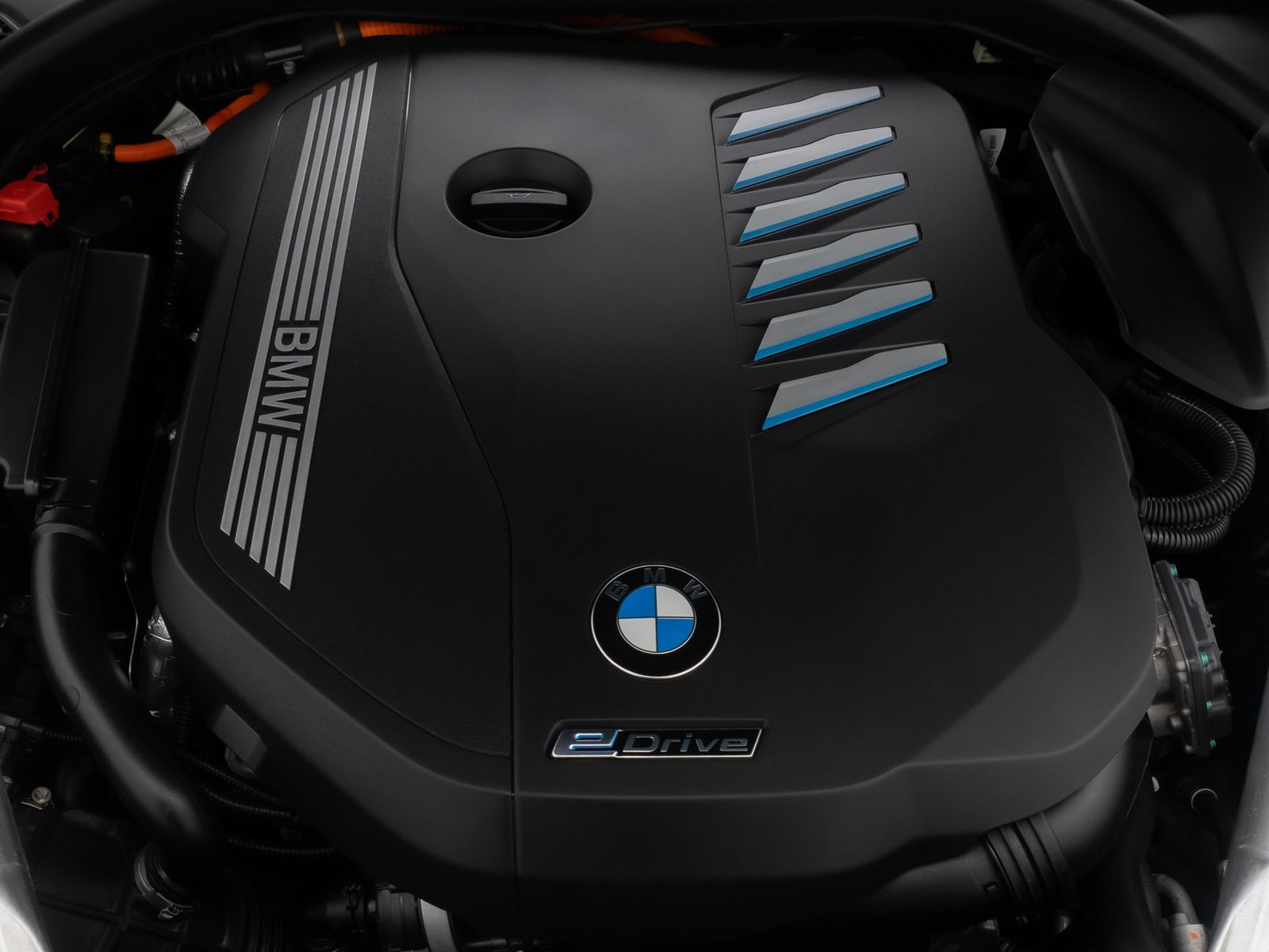 Fahrzeugabbildung BMW 545e xD M Sport Kamera DAB 4xKlima Alarm 19Zoll