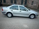 Volkswagen Bora 1.6  - graue Volkswagen Bora
