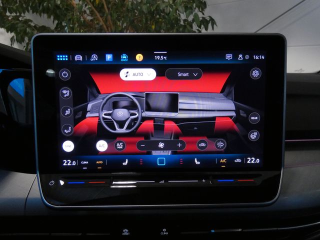 Golf 1.5 TSI LIFE NEUES MODELL LED ACC APP PDC