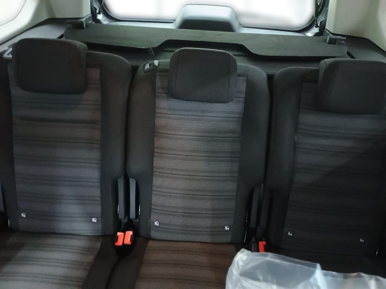 Fahrzeugabbildung Opel Combo-e Life Ultimate 100KW