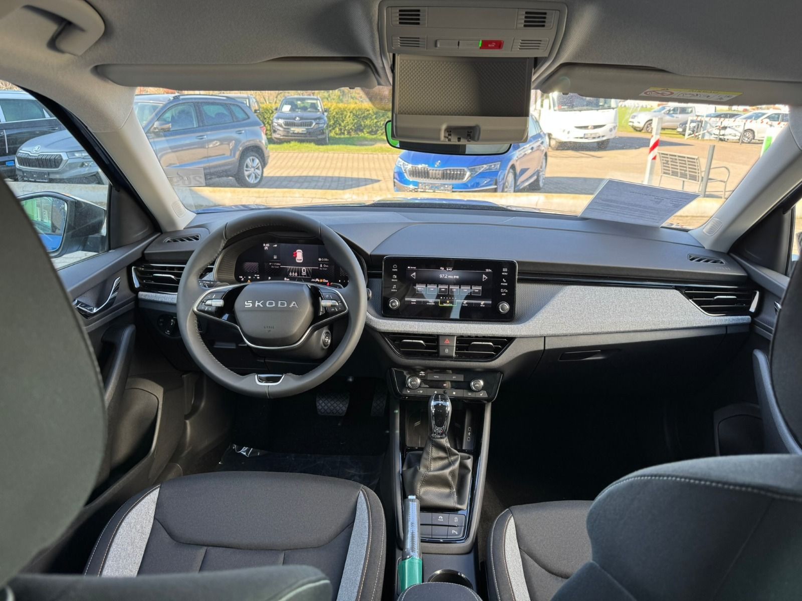 Fahrzeugabbildung SKODA Kamiq Selection 1,0 TSI 85 kW 7-Gang-DSG