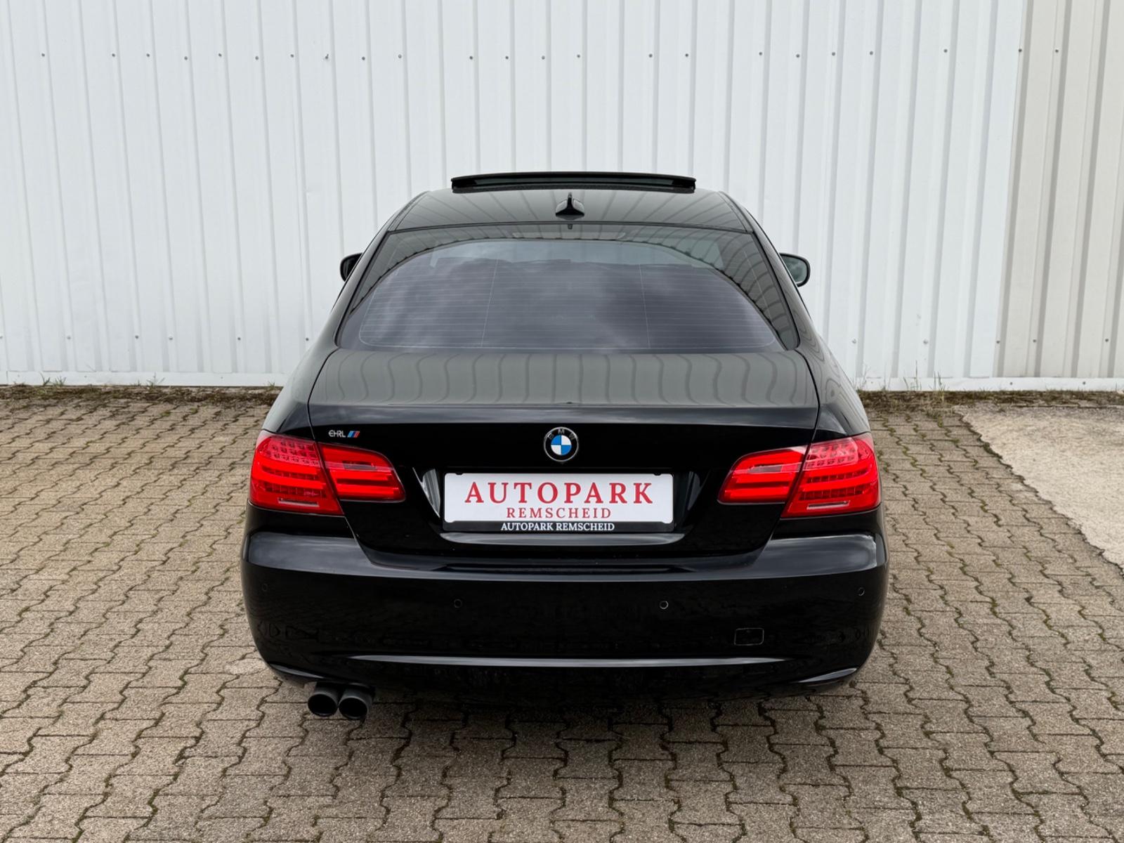 BMW 330 i xDrive*Limited Edition*1.Hand*S-Dach*Leder