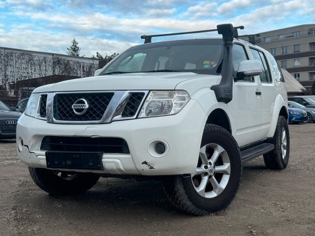 Nissan Pathfinder 2.5 dCi Comfort