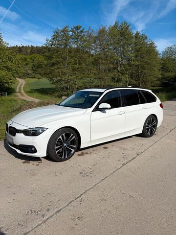 BMW BMW 320D Sportline AHK, HUD, Pano