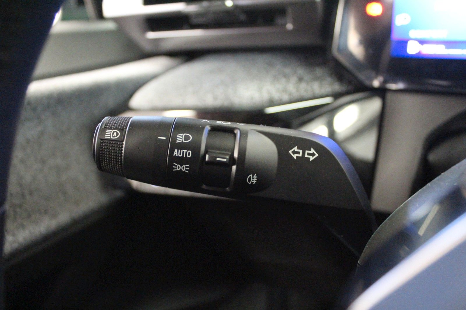 Fahrzeugabbildung Renault Clio VI E-Tech 160 Full Hybrid Techno