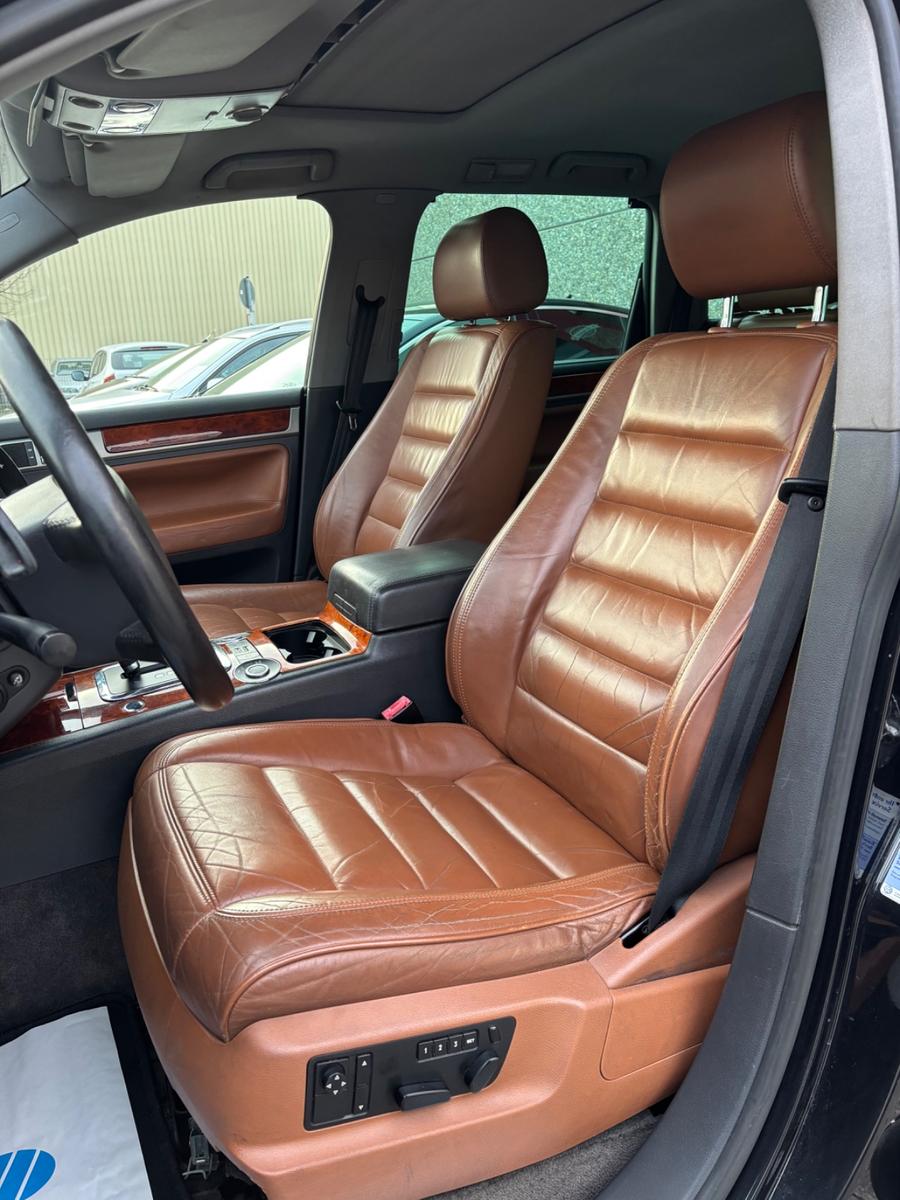 Volkswagen Touareg 2005 — photo 13