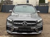 Mercedes-Benz GLB 200d AMG/Pano/360° Kamera/Head-Up/ACC/7-Sitz - : Allradantrieb, Automatik