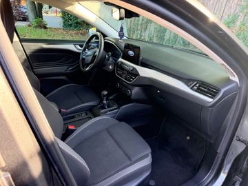 Ford Focus - 11