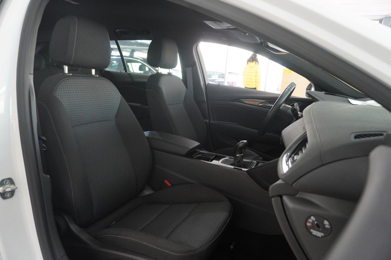 Fahrzeugabbildung Opel Insignia B ST 2.0D BUSINESS NAVI/LED/KAMERA/AHK