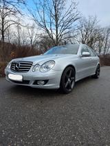 Mercedes-Benz E 280 ELEGANCE - Mercedes-Benz E 280: Elegance