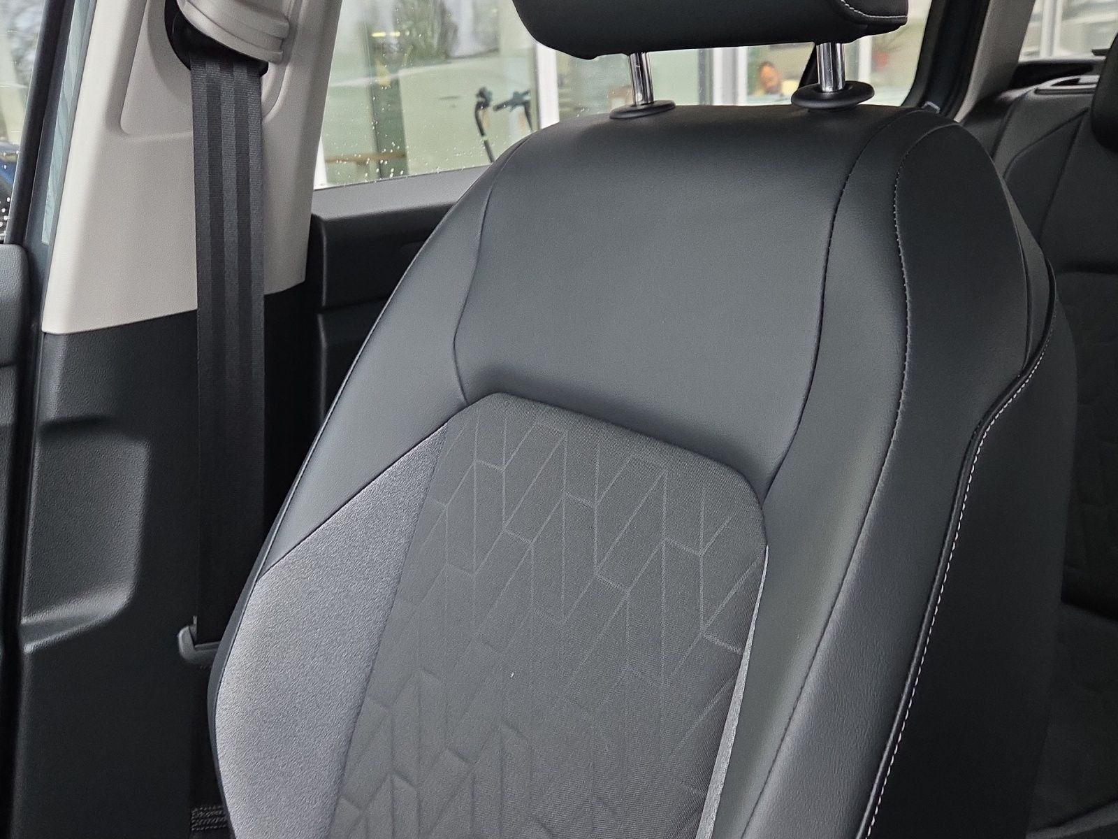 Volkswagen Golf - Bild 24