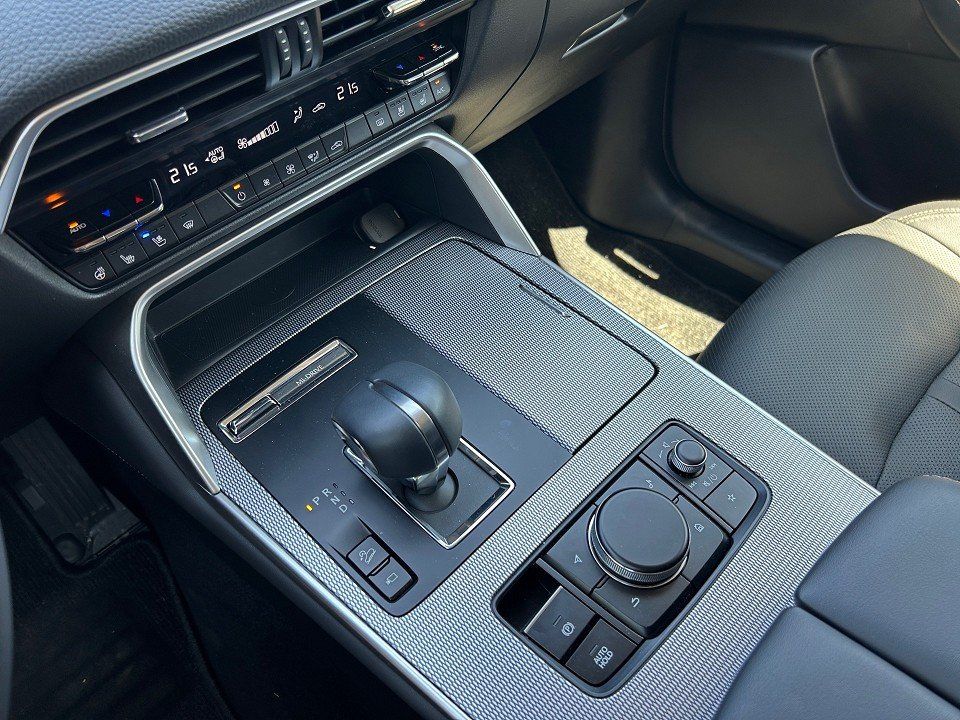 Fahrzeugabbildung Mazda CX-60 3.3 6ZYLINDER 254 HOMURA GSD CON/PRE/COM-P