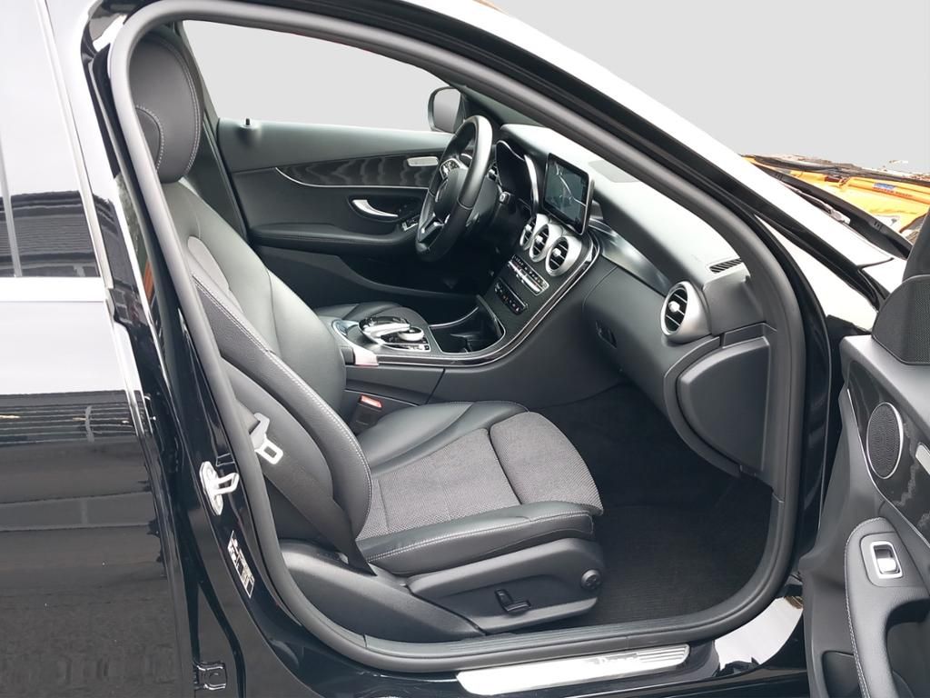 Fahrzeugabbildung Mercedes-Benz C 220 d 4MATIC T-Modell Panorama-Dach*Kamera*LED