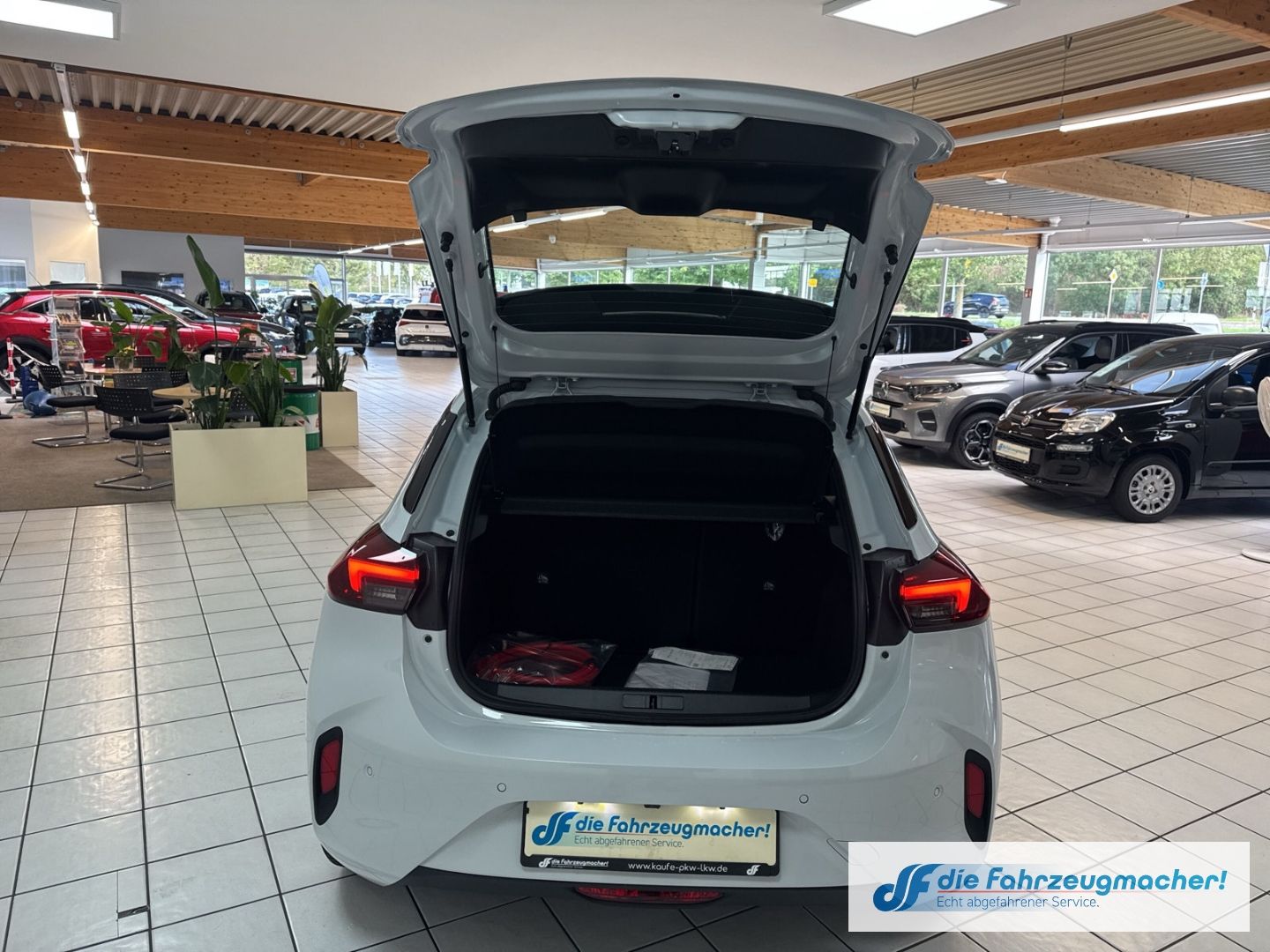 Fahrzeugabbildung Opel Corsa-e GS LED Apple CarPlay Android Auto Klimaa