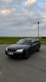 Ford Mondeo - Ford Mondeo aus 2003: Kombi