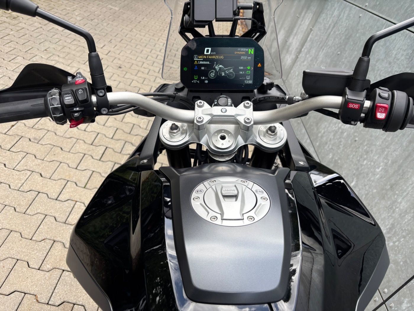 Fahrzeugabbildung BMW F 900 GS Dynamik-Paket