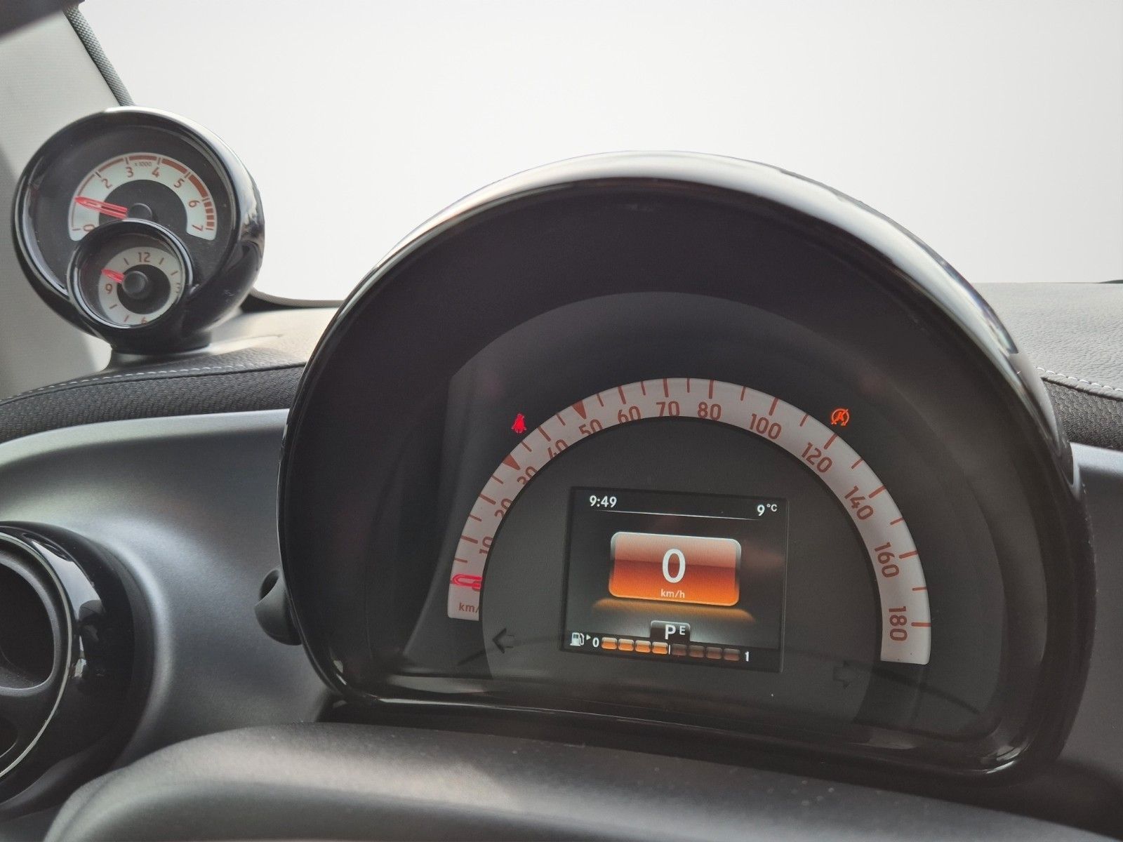 Fahrzeugabbildung Smart FORTWO COUPE BRABUS EDITION KAM LEDER BEATS