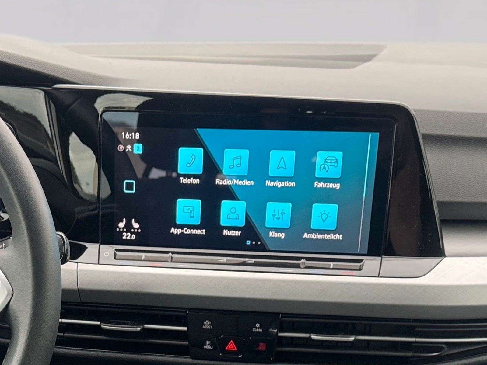 Fahrzeugabbildung Volkswagen Golf VIII Variant Life 2.0 TDI
