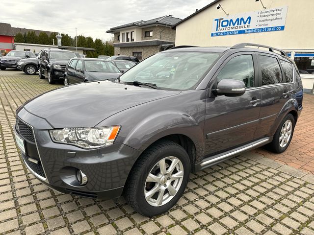 Mitsubishi Outlander 2.2 DI-D Instyle 4WD   Autom. /7 Sitze