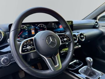 Mercedes A 200 - 12