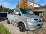 Volkswagen Multivan t5  131ps Highlight - Volkswagen LT aus 2006