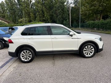 Volkswagen Tiguan - 10