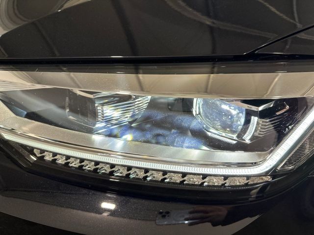 Touran 2.0 TDI DSG MOVE 7-SITZE IQ.LIGHT+AHK+NAV
