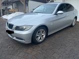 BMW 325xi - - BMW 325 aus 2006: 325xi