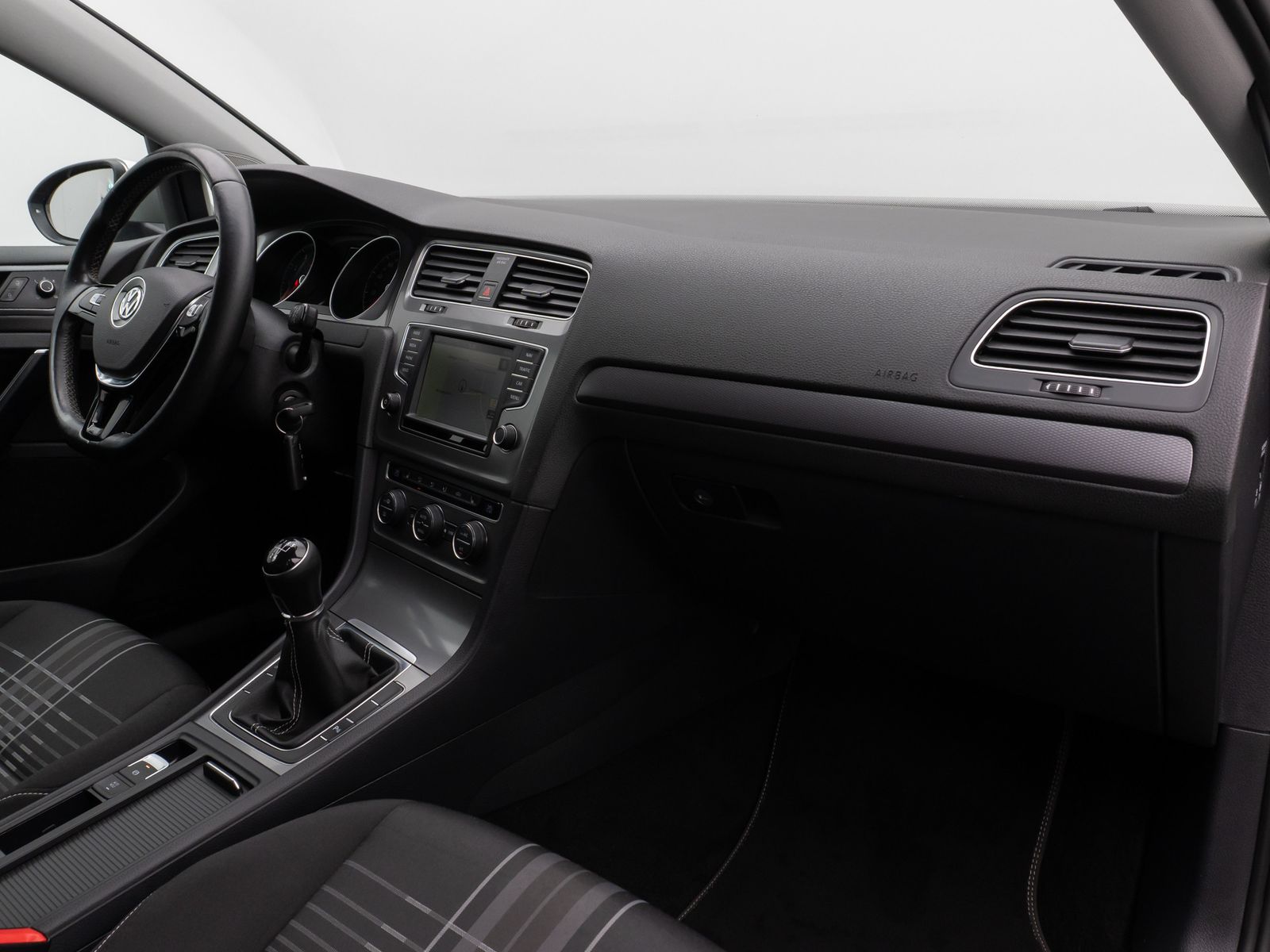 Fahrzeugabbildung Volkswagen Golf VII Variant Lounge BMT Sitzhzg Navi AHK