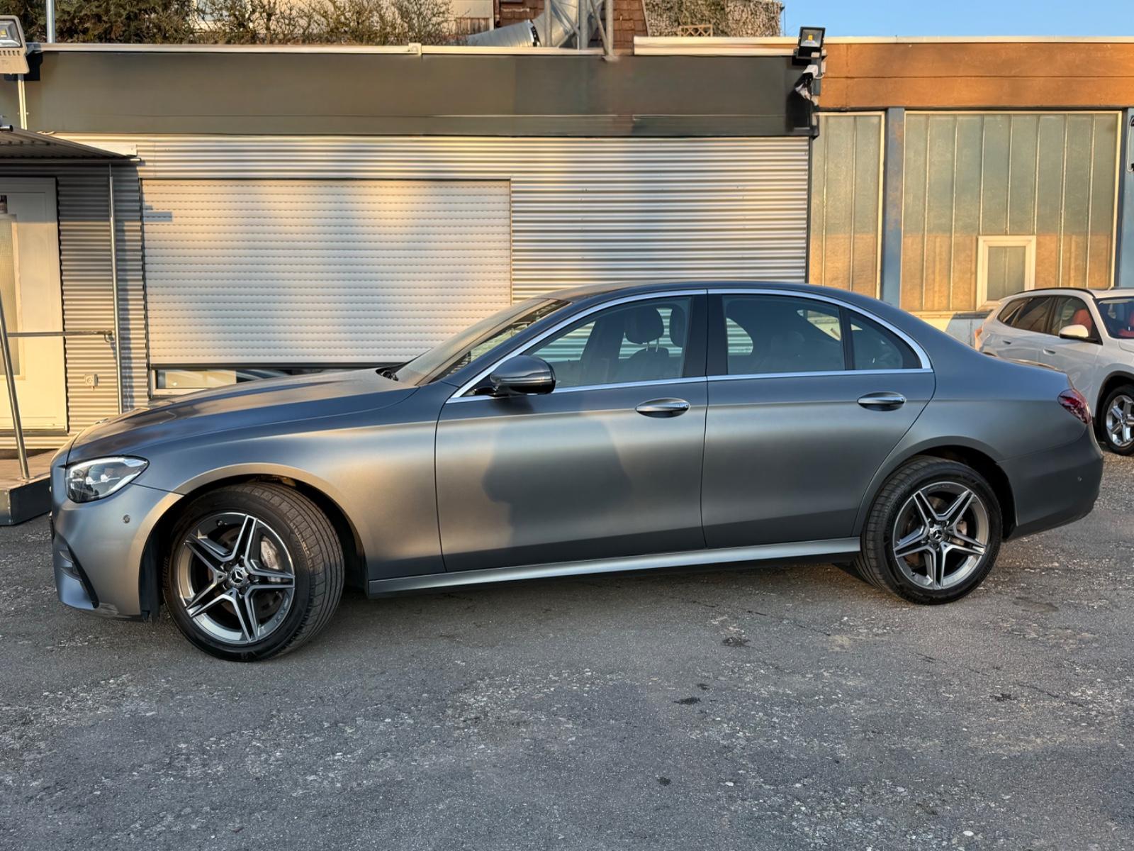 Mercedes-Benz E 300 de 4Matic Lim. *AMG-Line+Head-Up+Keyless+A