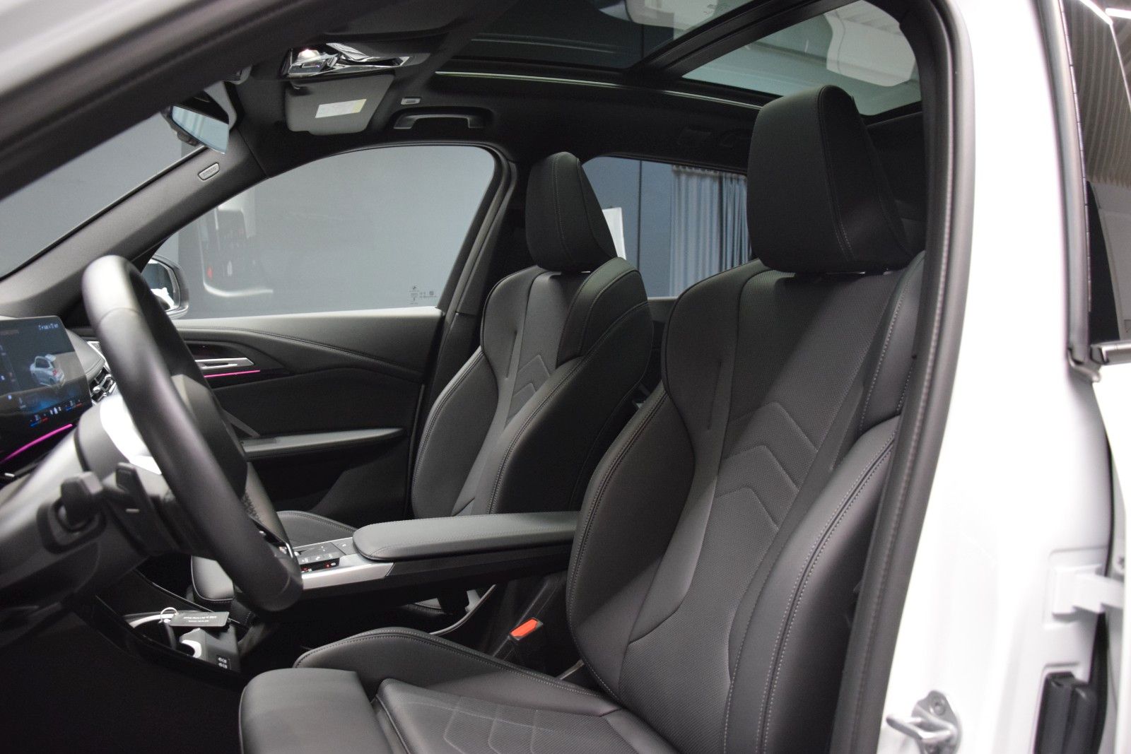Fahrzeugabbildung BMW X1 20 i sDrive M Sport Leder Pano HuD h/k Memory