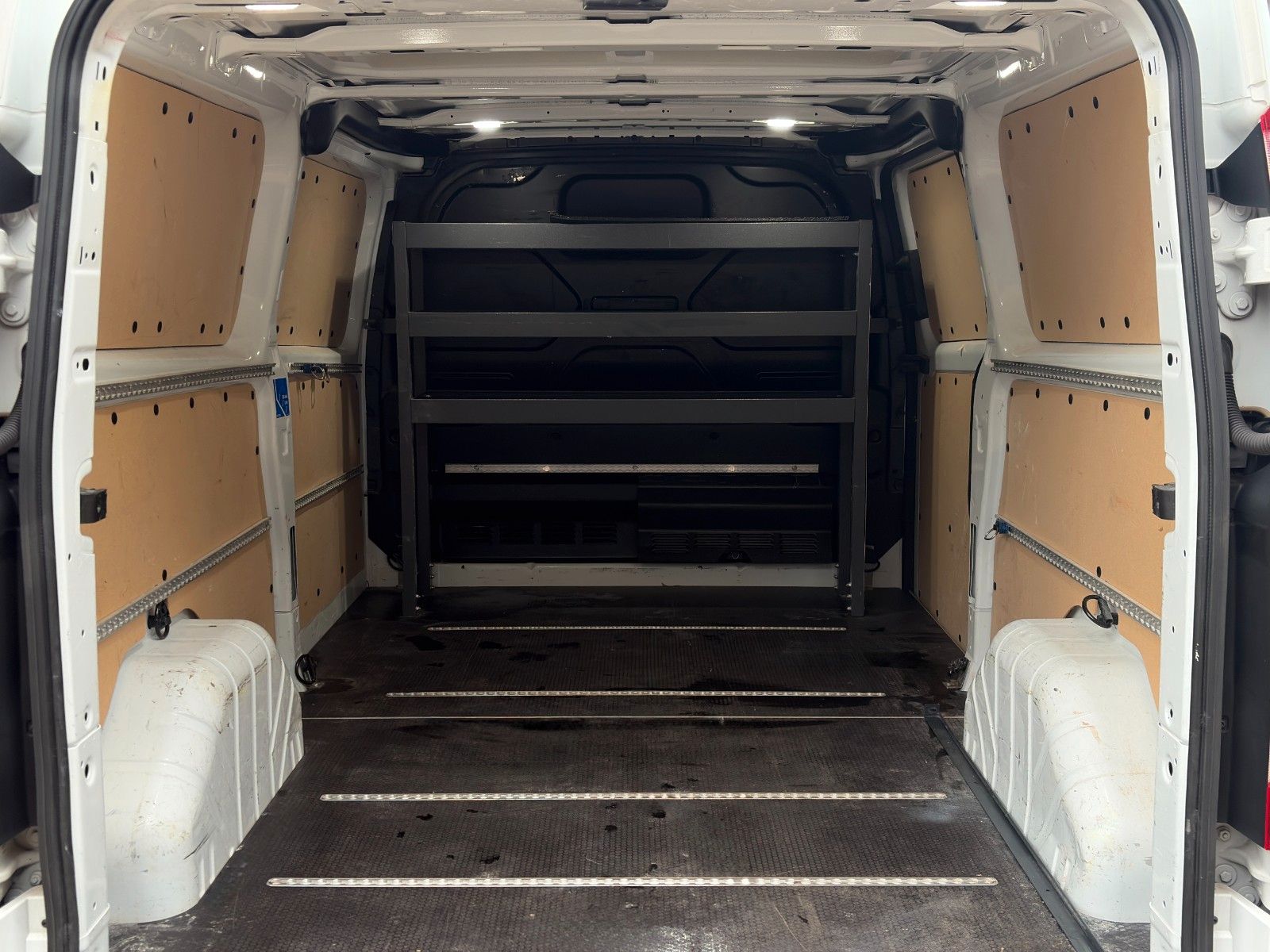 Fahrzeugabbildung Ford Transit Custom 300 L2 H1 Trend Navi Kamera Temp.