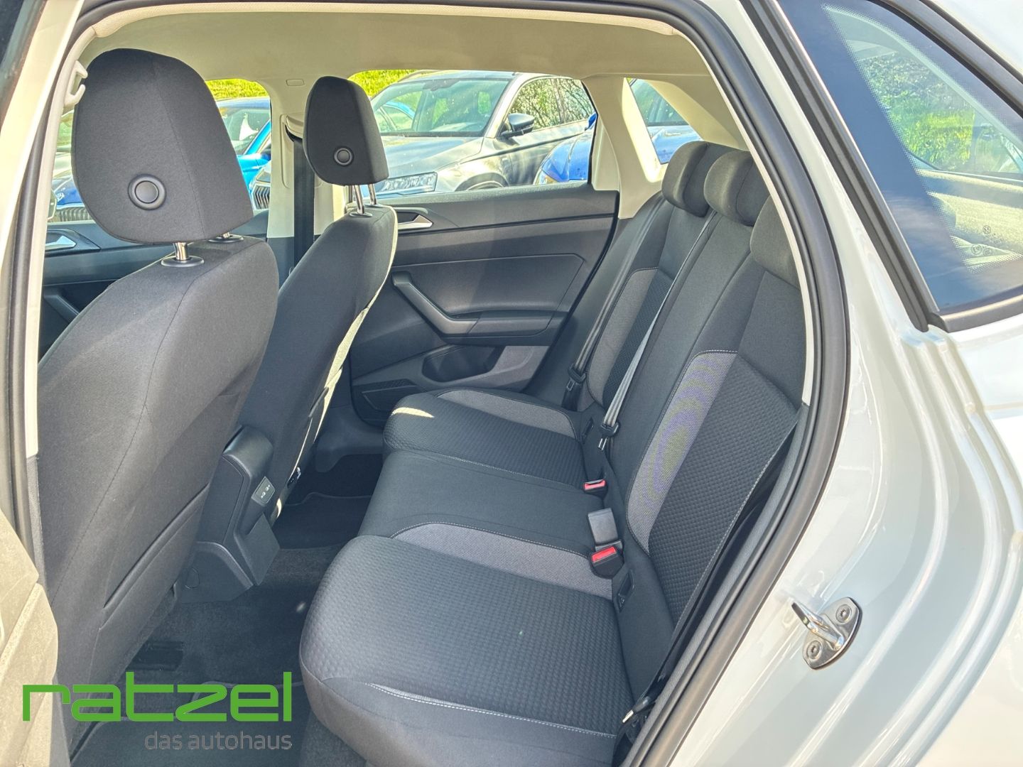 Fahrzeugabbildung Volkswagen Polo Life 1.0 TSI LED App Connect DAB Spurhaltea
