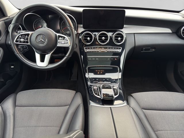 Fahrzeugabbildung Mercedes-Benz C 200 T Avantgarde+LED+Pano+Kamera+Memory+Spur