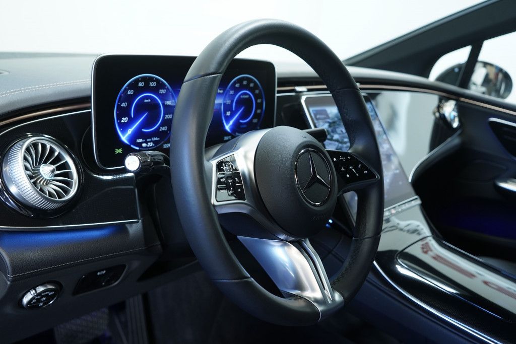 Mercedes Benz Eqe