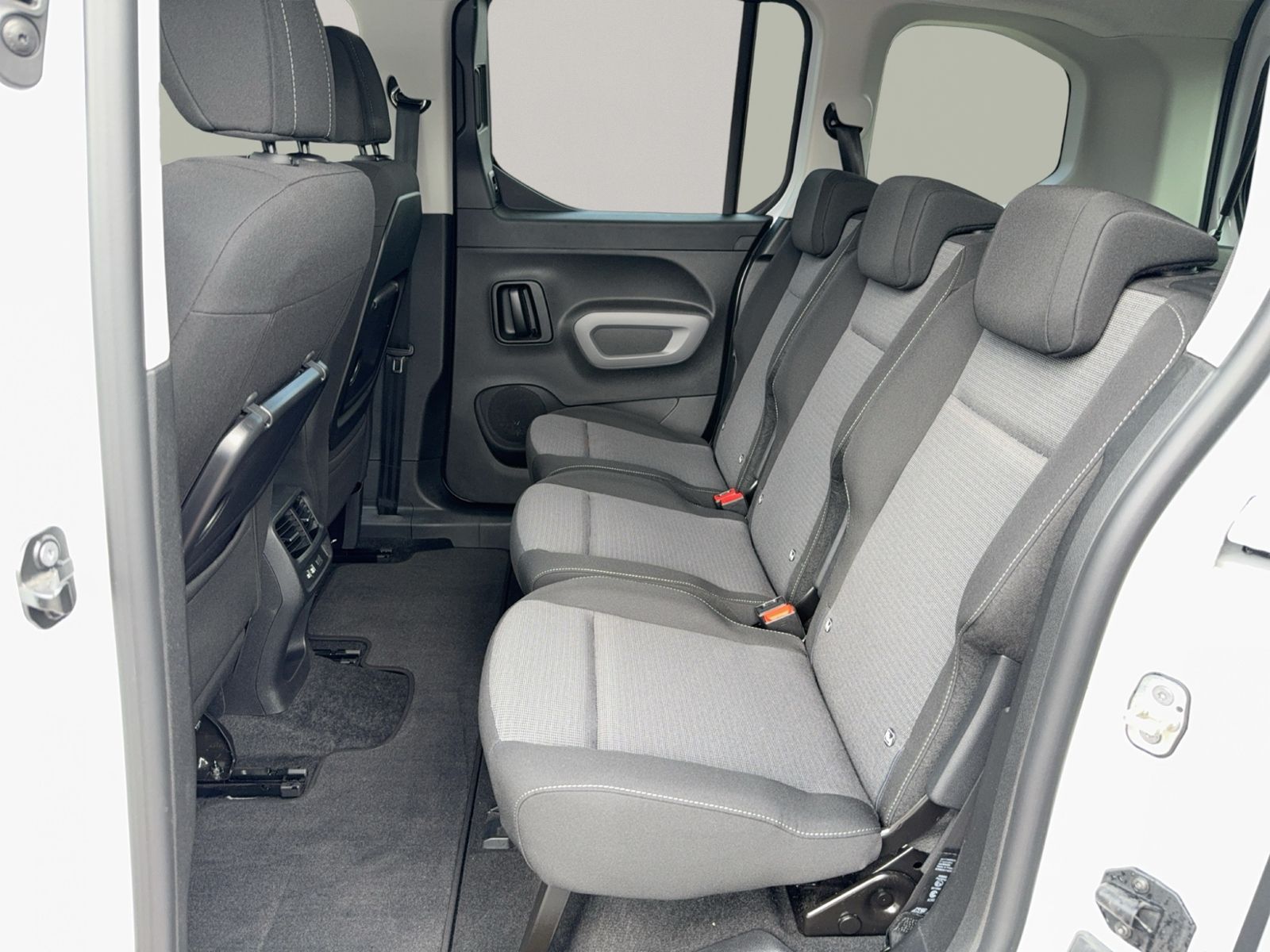 Proace City Verso 1.5 D-4D L1 Team D S Automatic