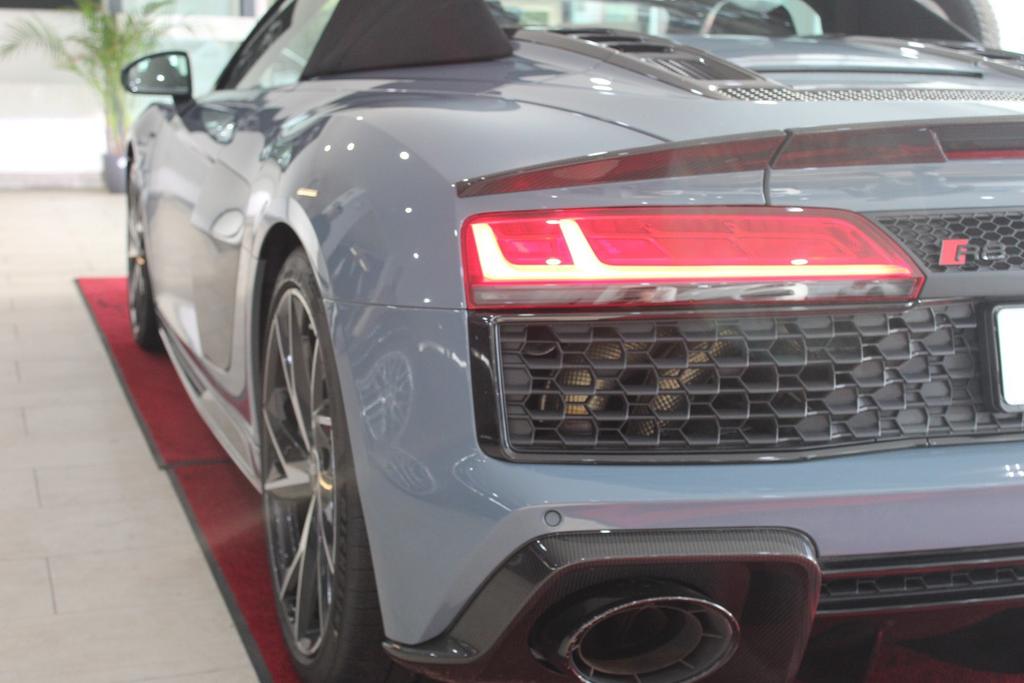 Audi R8