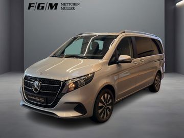 Mercedes V 220 - 1