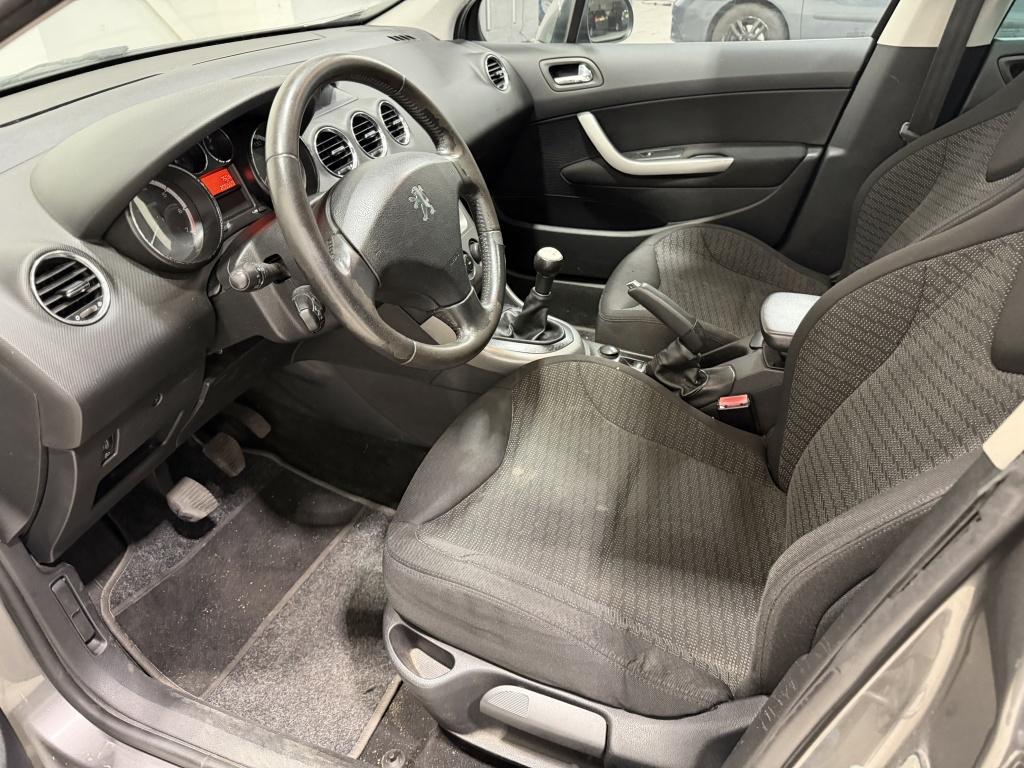 Peugeot 308 2009 — photo 6