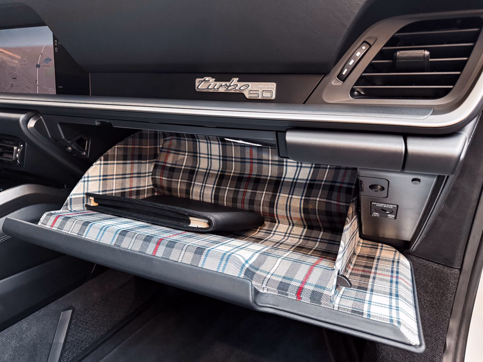 Porsche 911 Turbo S 50 Jahre Lift+Burmester+Pano+360°Kam
