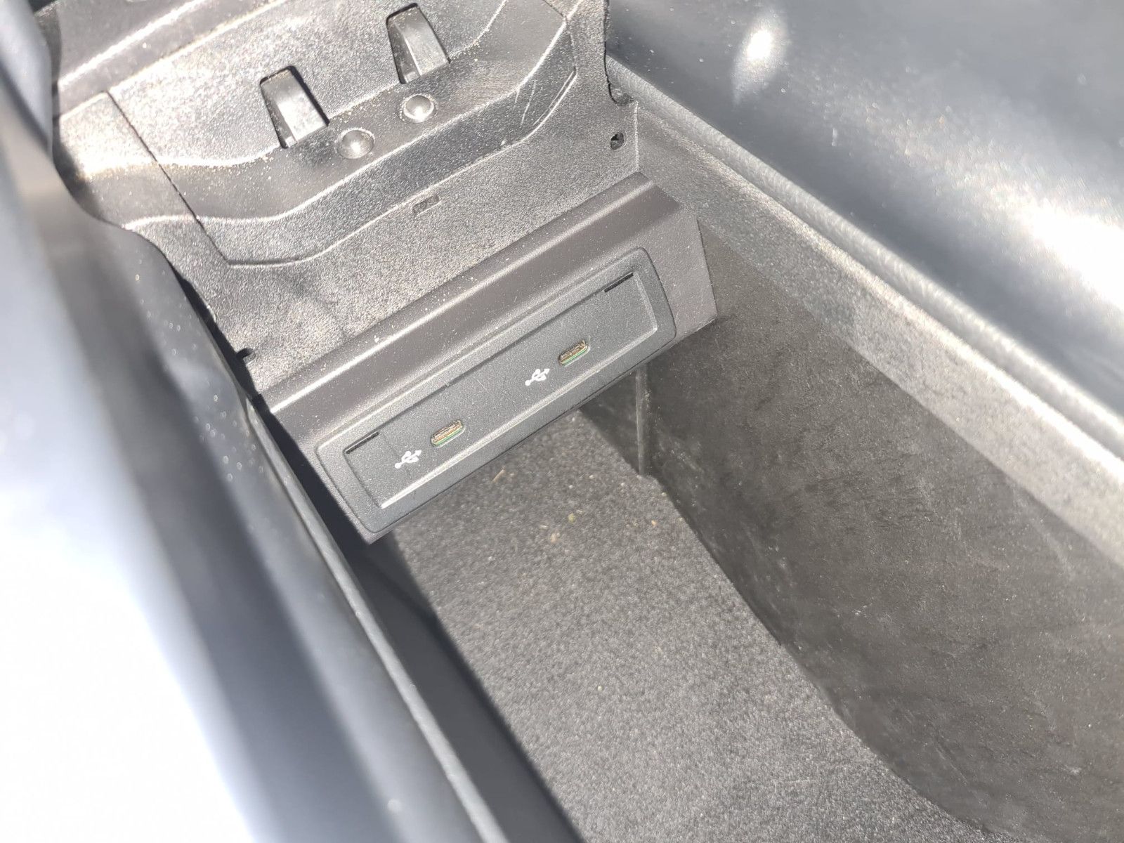 Fahrzeugabbildung Mercedes-Benz B 200 / KAMERA / NAVI / LED / AUTOMATIK