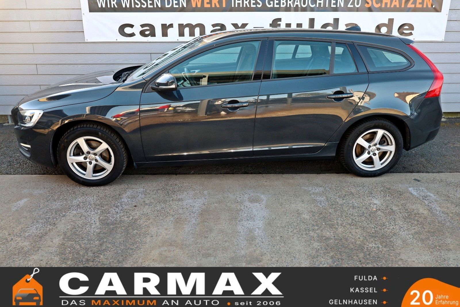 Fahrzeugabbildung Volvo V60 Kombi Linje Business T.Leder,Navi,SH,PDC