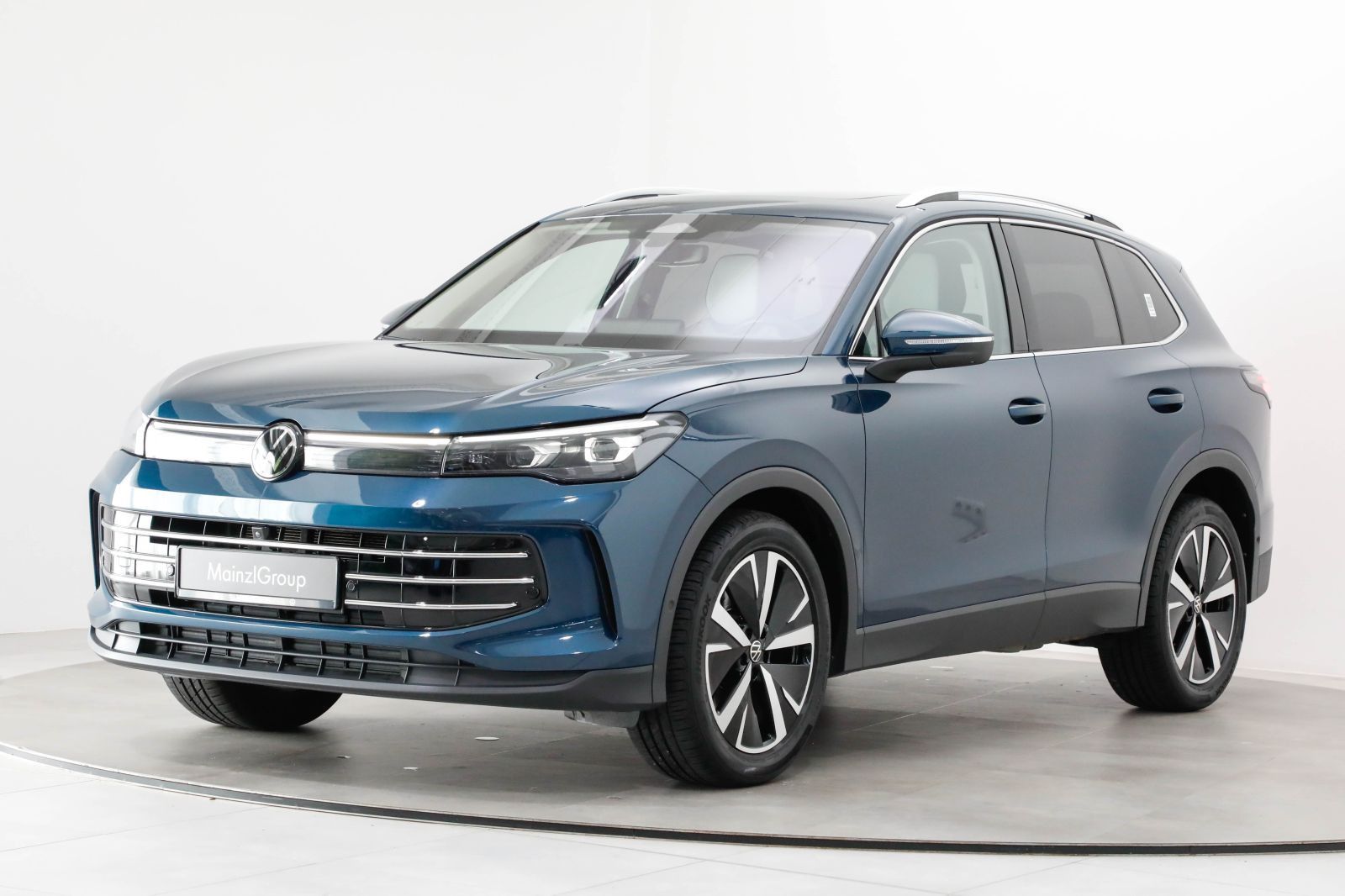 Volkswagen Tiguan 2.0 TDI DSG AHK Sthz Pano 360° Leder DCC foto 2